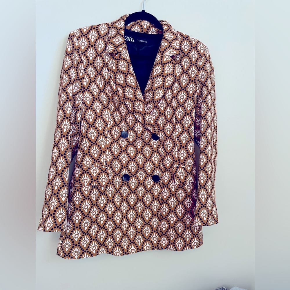 Never worn Zara blazer
